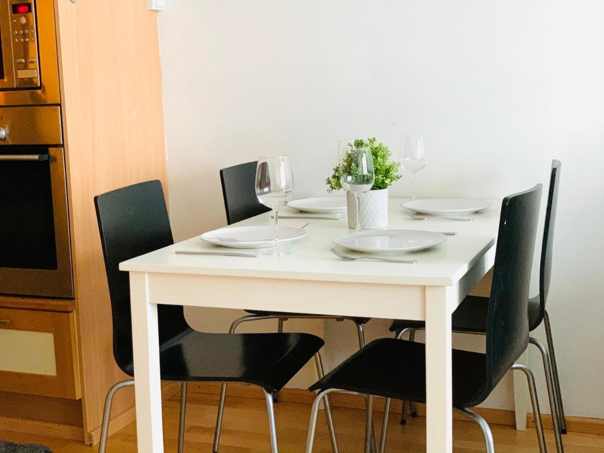 City Home Finland Spacious Downtown Apartment - One Bedroom, Private Sauna And Great Location In Tampere Downtown エクステリア 写真